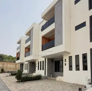 4bdrm Duplex in Life Camp for sale
