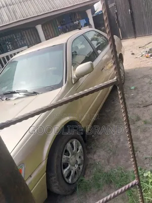 Toyota Camry XLE 4dr Sedan (2.4L 4cyl 4A) 2002 Brown