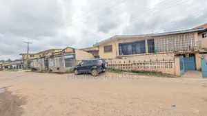 10bdrm Block of Flats in Anfani Main Road for sale