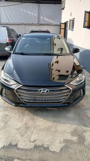 Hyundai Elantra Limited Sedan FWD (2.0L 4cyl 6A) 2017 Black