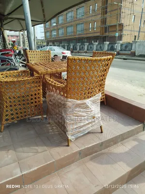 Outdoor Rattan Table And Chairs