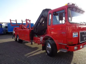 Man Diesel Towing Van Plus Hiab