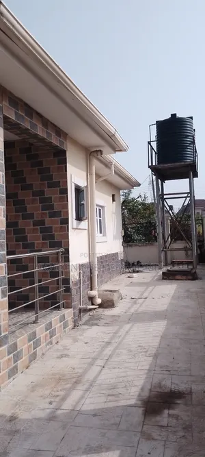 Furnished 3bdrm Bungalow in Separate Compound At, Enugu for rent