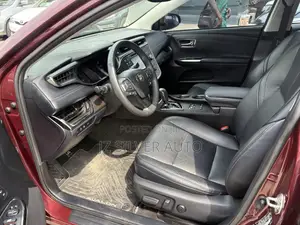 Toyota Avalon Limited Sedan FWD (3.5L 6cyl 6A) 2017 Red