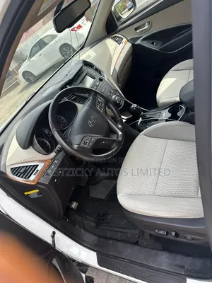 Hyundai Santa Fe 2015 White