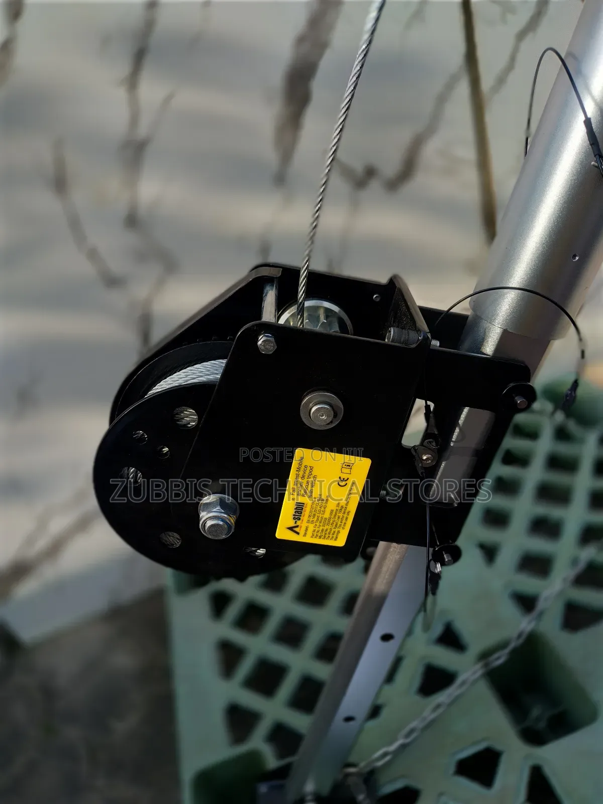 Tripod Stand With Winch