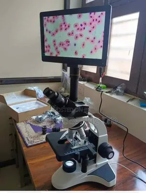 Trinocular Microscope