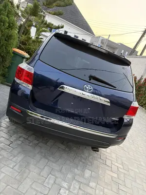 Toyota Highlander 3.5L 4WD 2013 Blue
