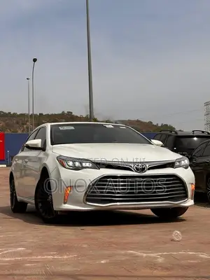 Toyota Avalon Touring FWD Sedan (3.6L 6cyl 6A) 2016 White