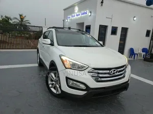 Hyundai Santa Fe 2014 White