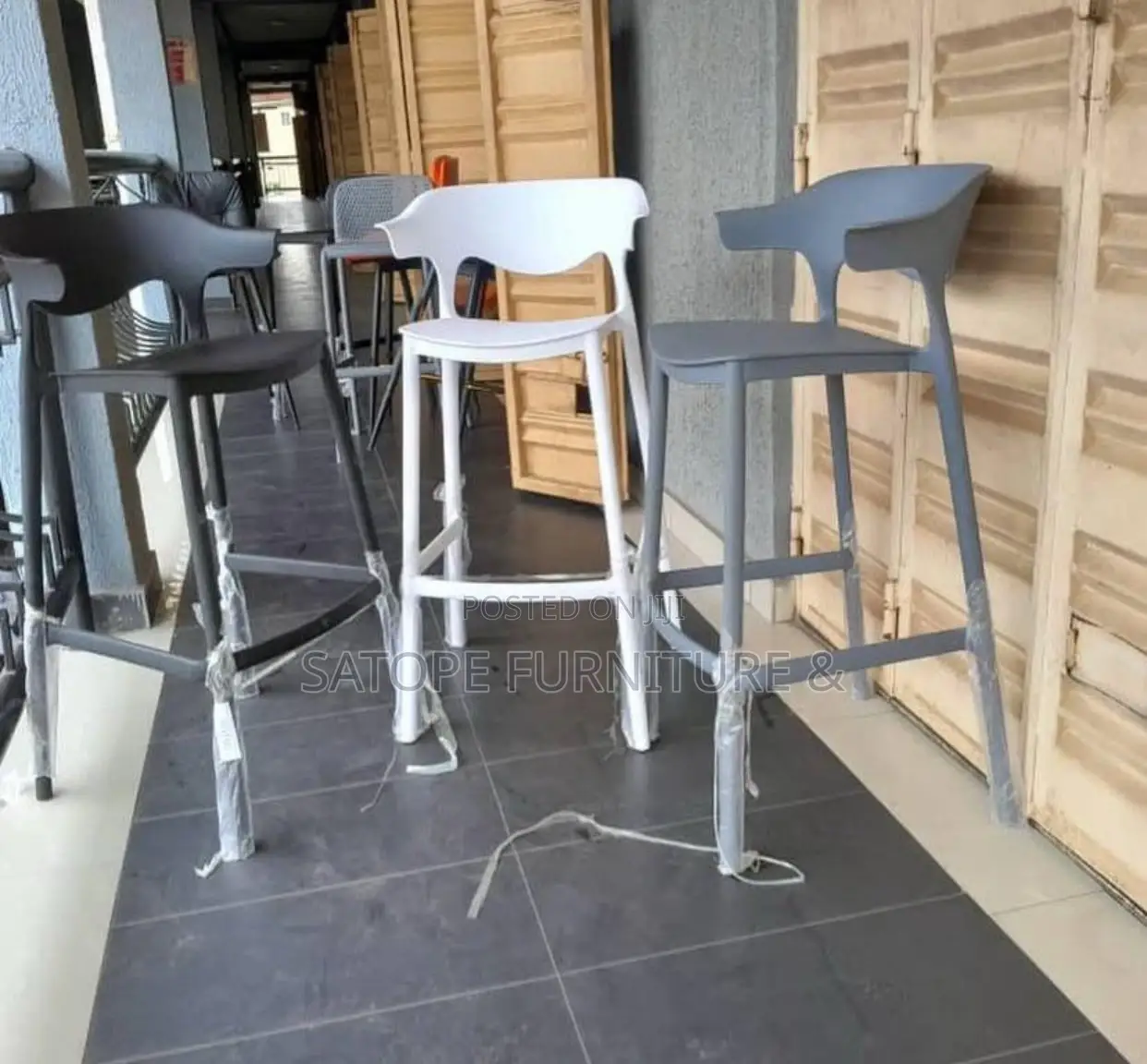 High Quality Plastic Bar Stool