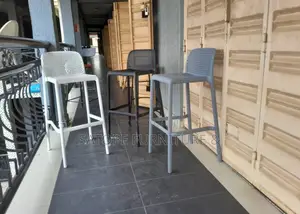 High Quality Restaurant and Kitchen Bar Chair.
