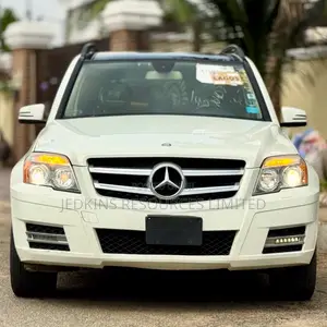 Mercedes-Benz GLK-Class 350 4MATIC 2012 White
