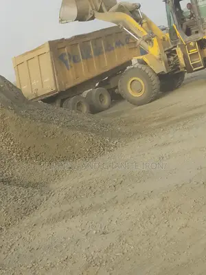 Chipping and Granite for Construction Project Use, It's Still Availabl