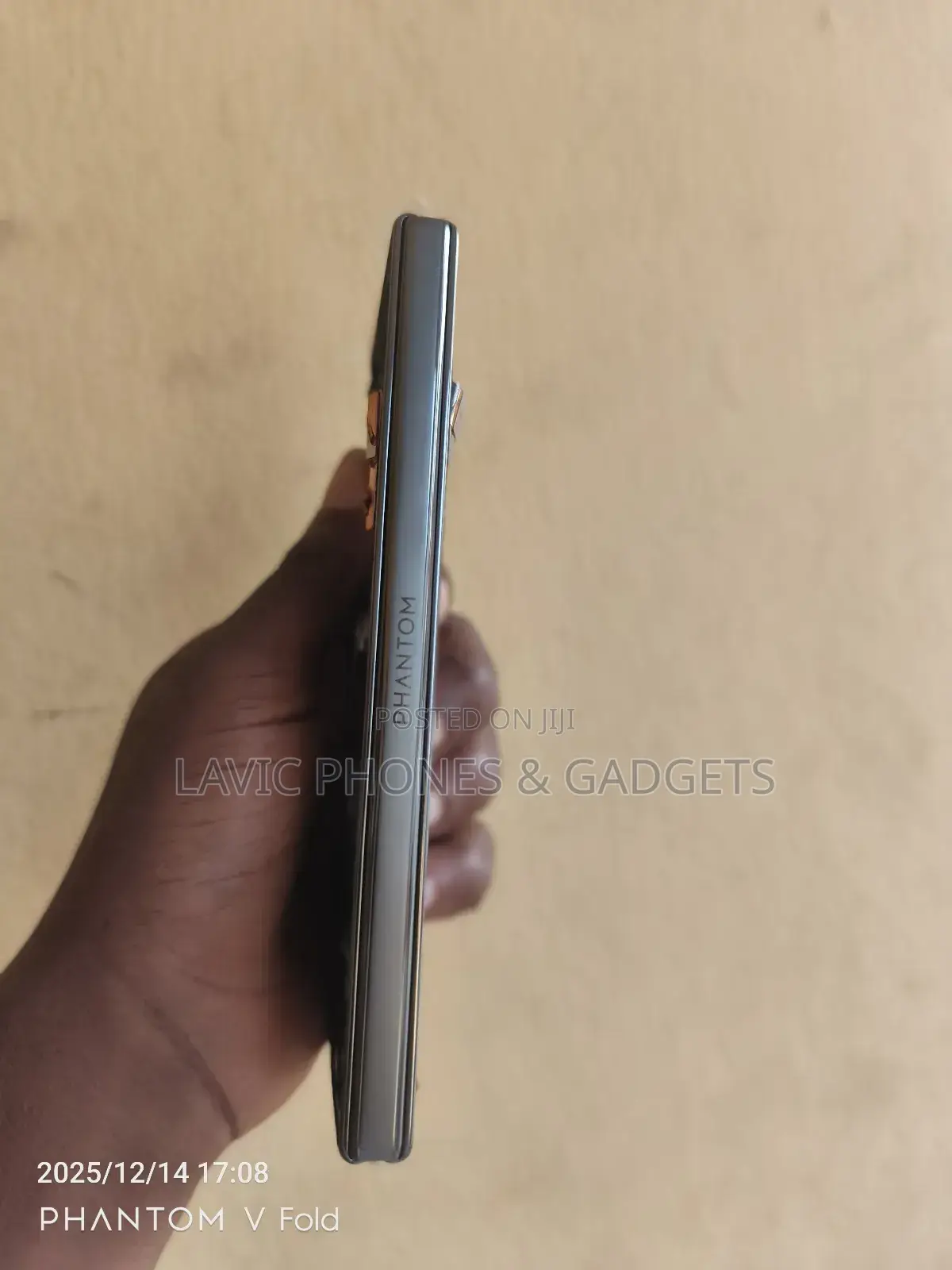 Tecno Phantom Vfold 2 (Ae10) Screen
