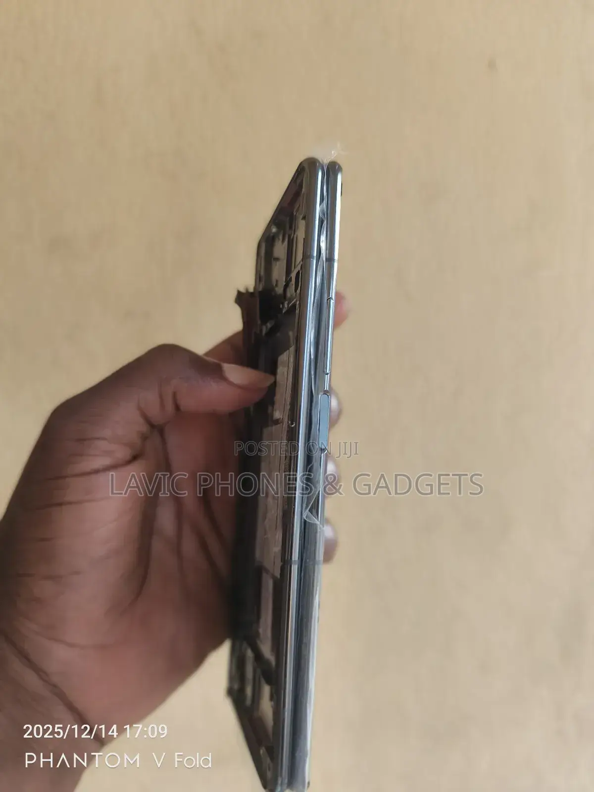 Tecno Phantom Vfold 2 (Ae10) Screen