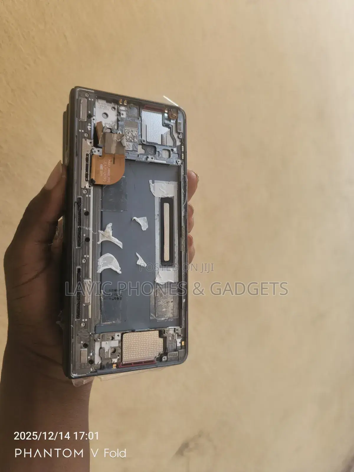 Tecno Phantom Vfold 2 (Ae10) Screen