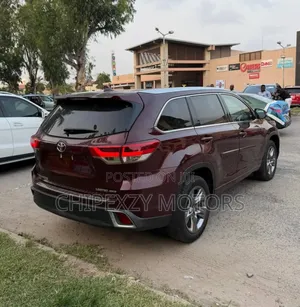 Toyota Highlander 2018 Red