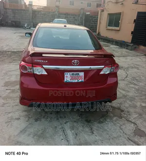 Toyota Corolla 2012 Red