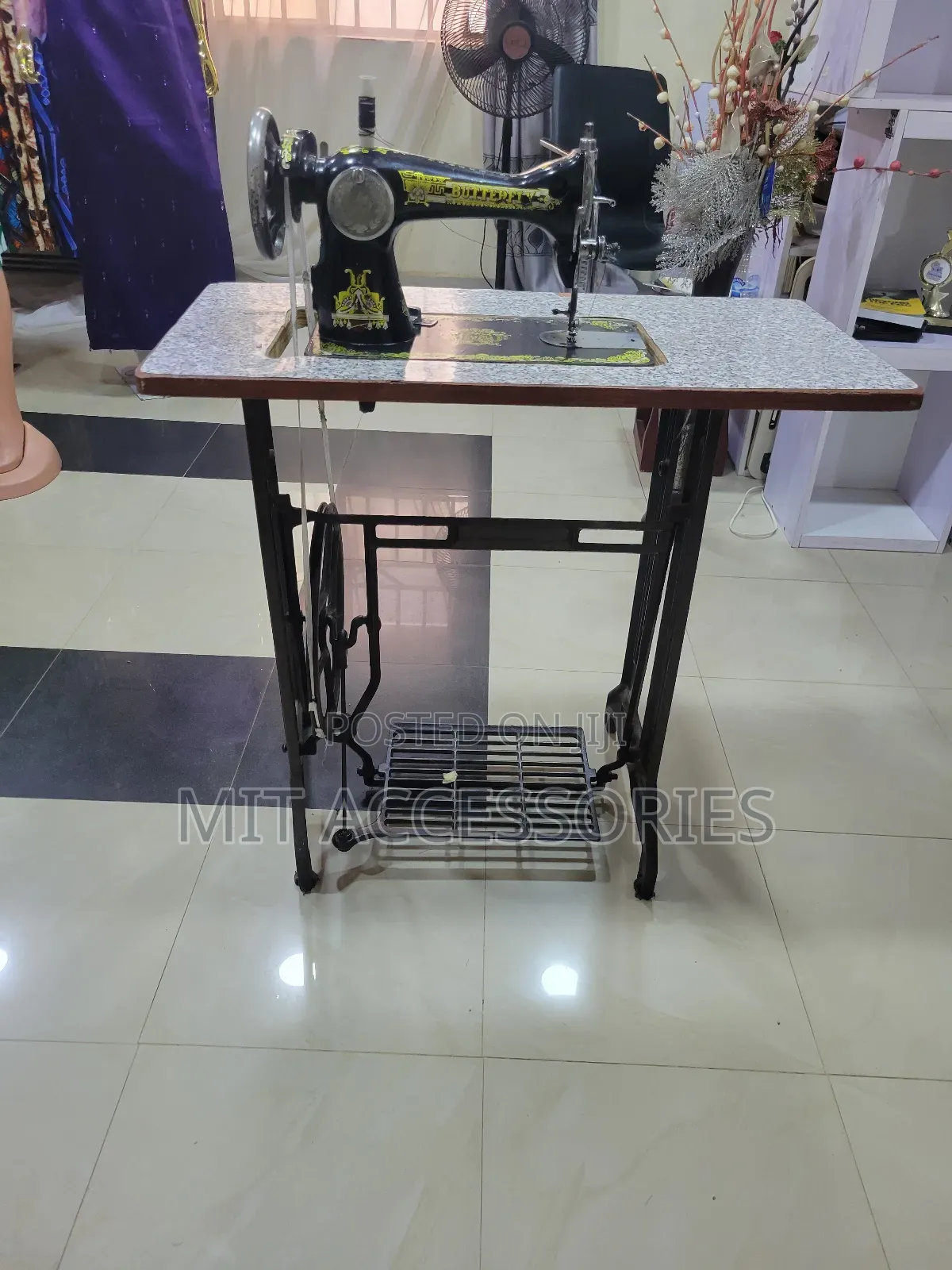 Manual Sewing Machine