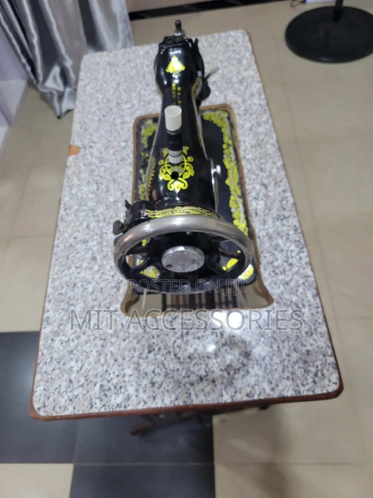 Manual Sewing Machine