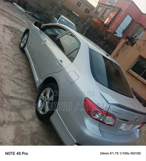 Toyota Corolla 2011 Silver