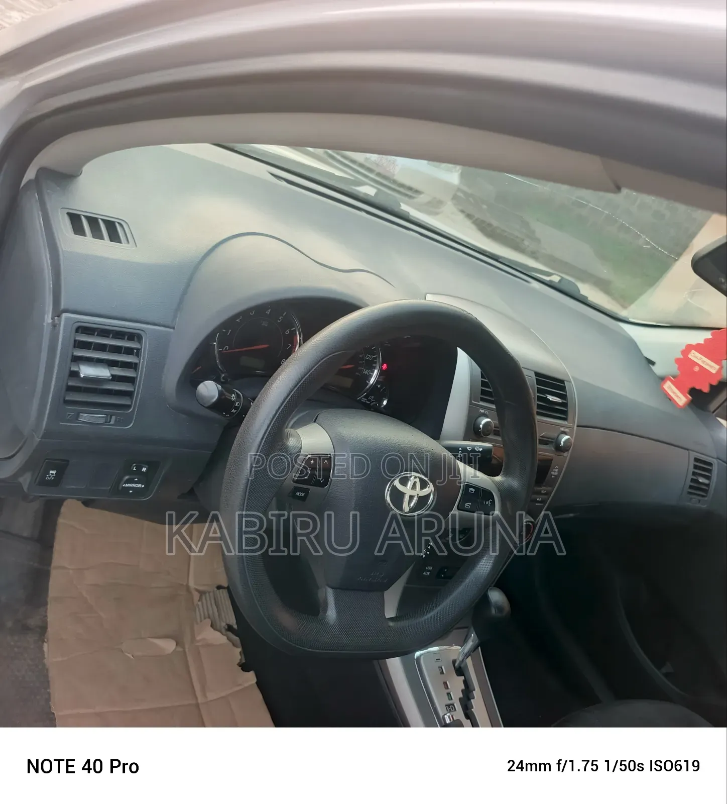 Toyota Corolla 2011 Silver