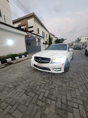 Mercedes-Benz C300 Sport 4Matic Sedan AWD (3.5L 6cyl 7A) 2014 White