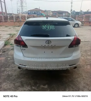 Toyota Venza 2011 White