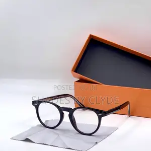 Stylish Round Eyeglasses - Light Frames, Brand New!