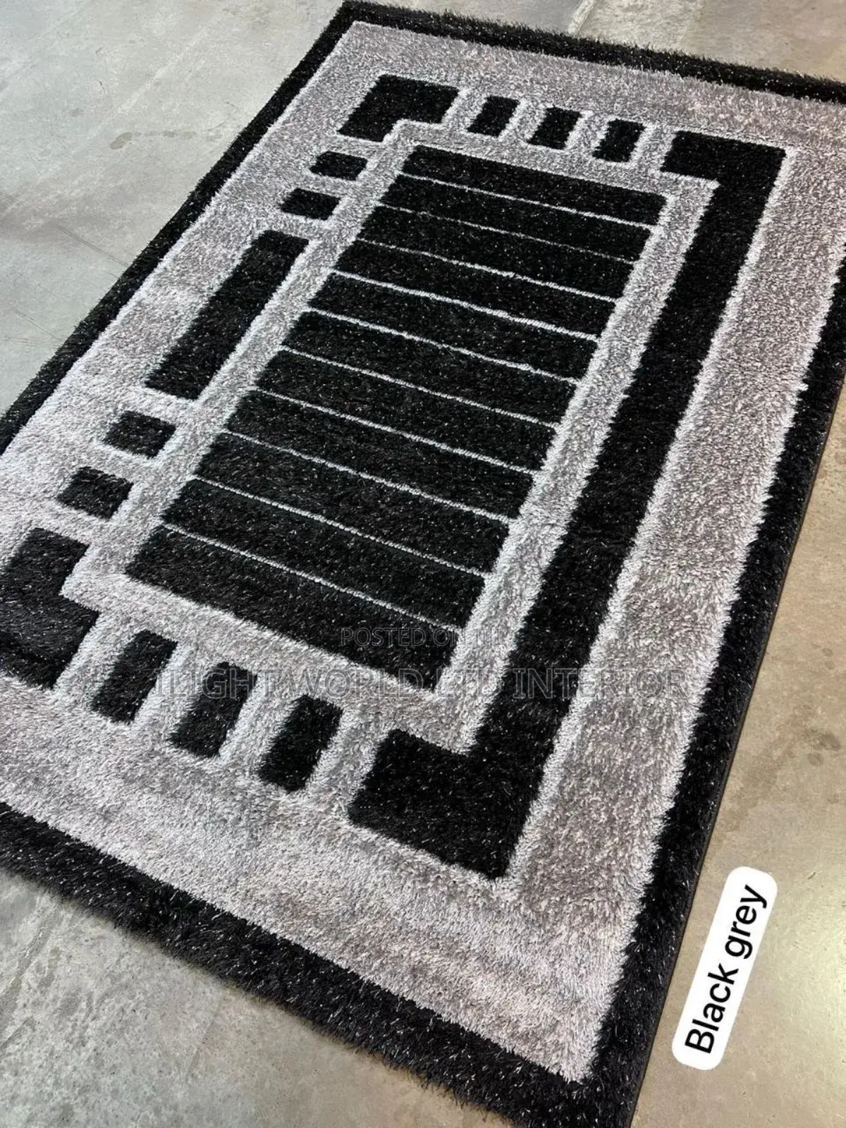 Fluffy Center Rug