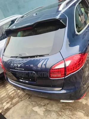 Porsche Cayenne 2013 Blue