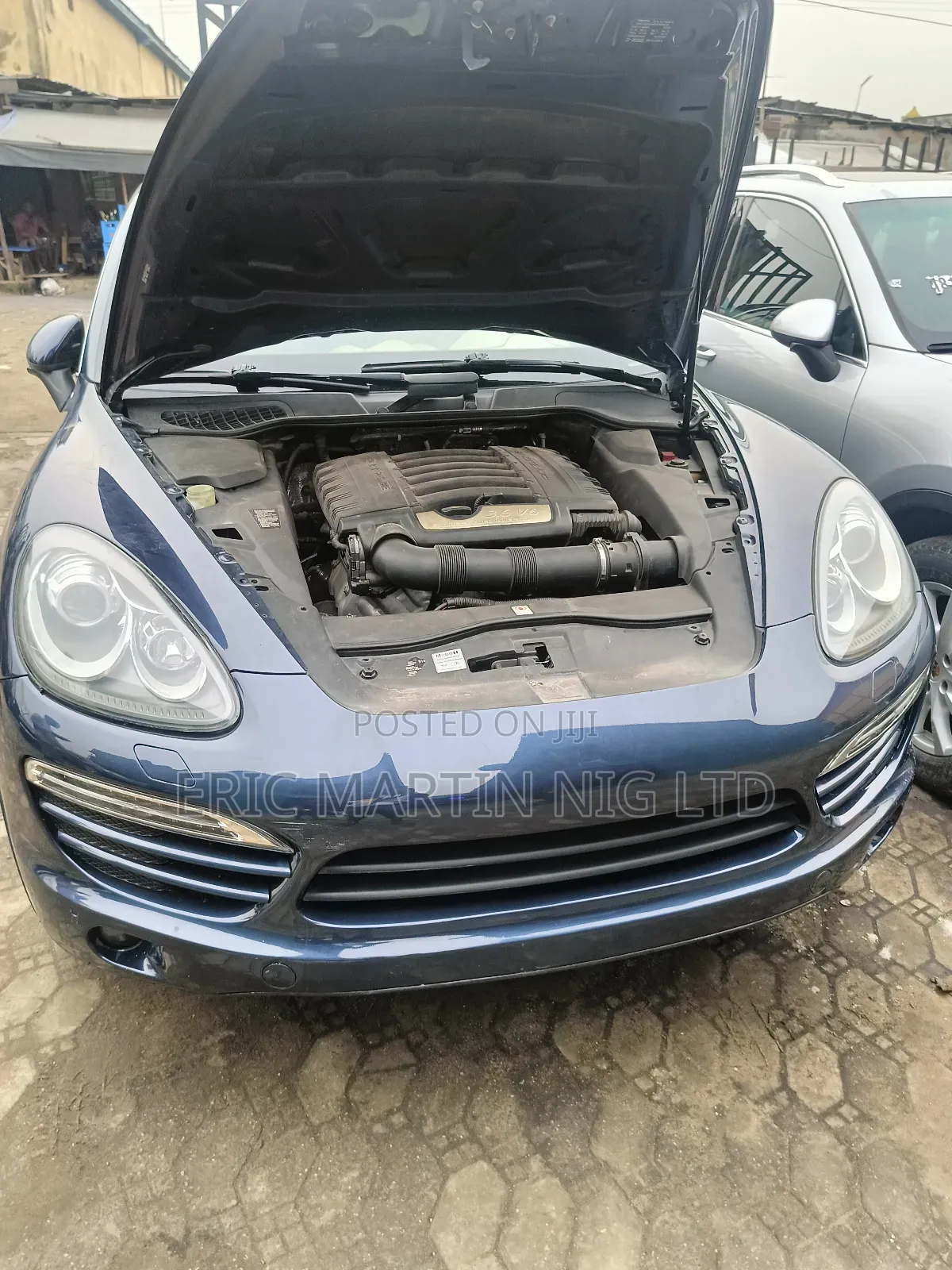Porsche Cayenne 2013 Blue