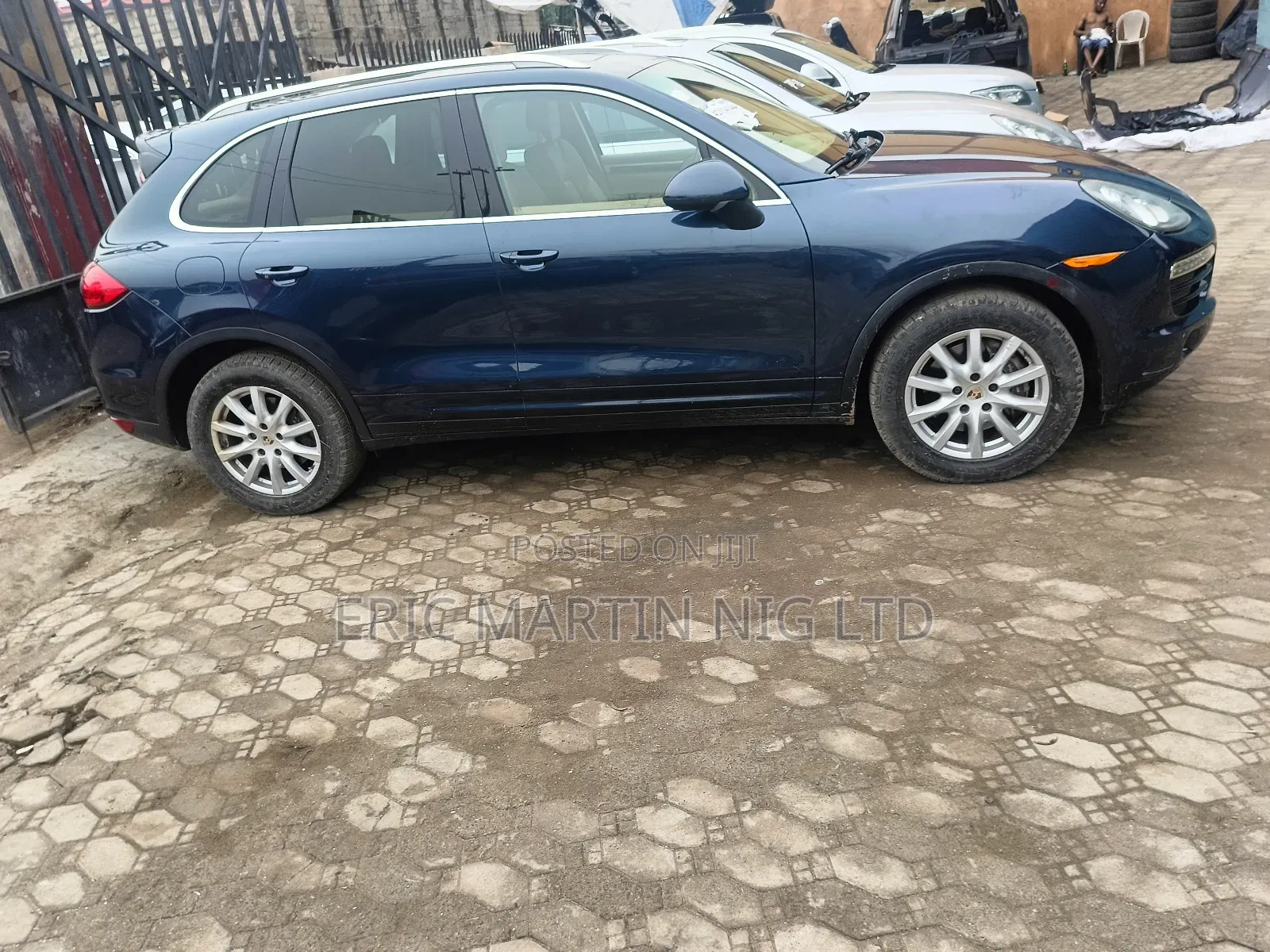 Porsche Cayenne 2013 Blue