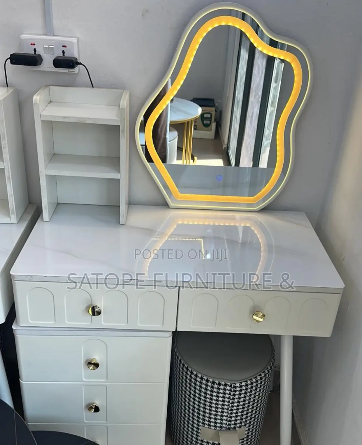 Luxury Coffee Dressing Mirror