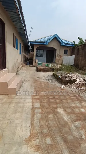 Mini Flat in Ado-Odo/Ota for rent