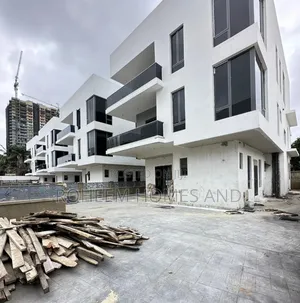 6bdrm Duplex in Secured Area, Bourdillon for sale