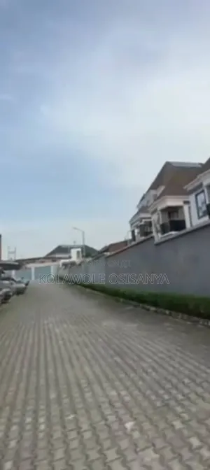 5bdrm Duplex in Ojodu for sale