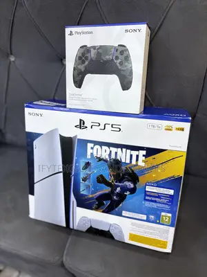 New Ps 5 Slim 1tb With 2 Pads and 12 Games to Be Installed