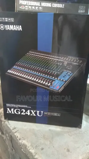 Yamaha Mg24xu 24-Channel Analog Mixing Console