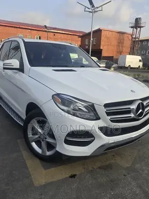 Mercedes-Benz GLE-Class GLE 550 4MATIC 2017 White