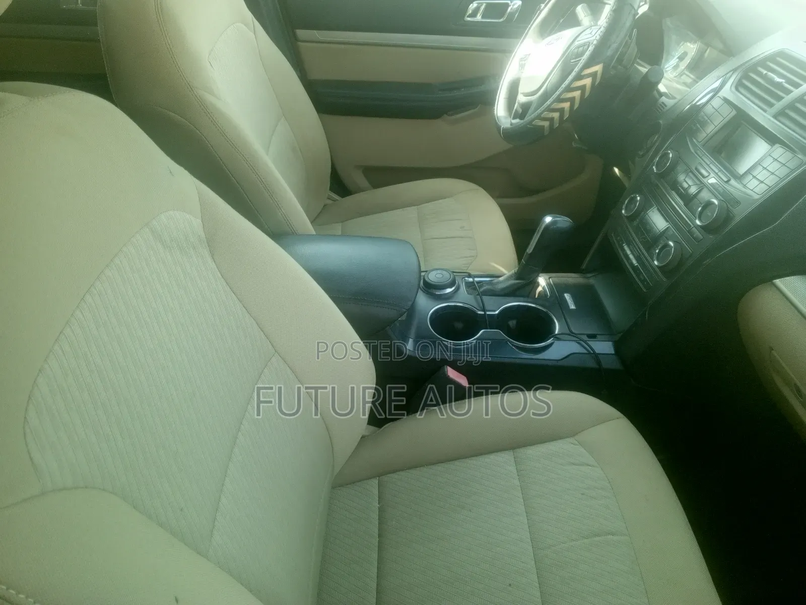 Ford Explorer 2016 White