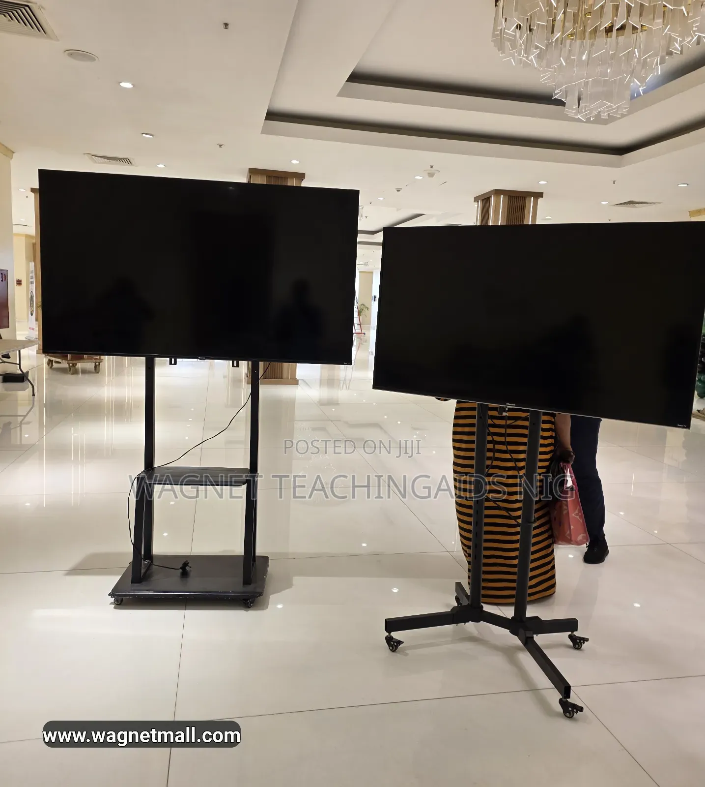 60inches Smart Tv With Stand