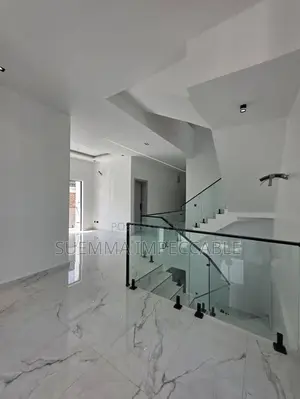 5bdrm Duplex in Ikota for sale