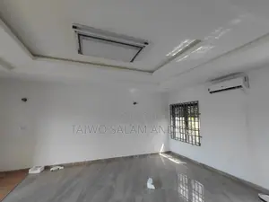 4bdrm Duplex in Alalubosa for sale
