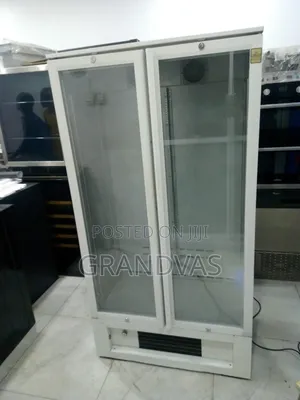 Double Door Display Chiller