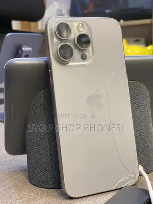 Apple iPhone 15 Pro Max 256 GB Gold