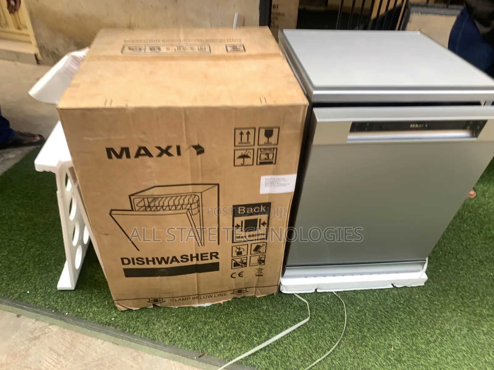 Maxi Dishwasher Model Wqp12-5201m