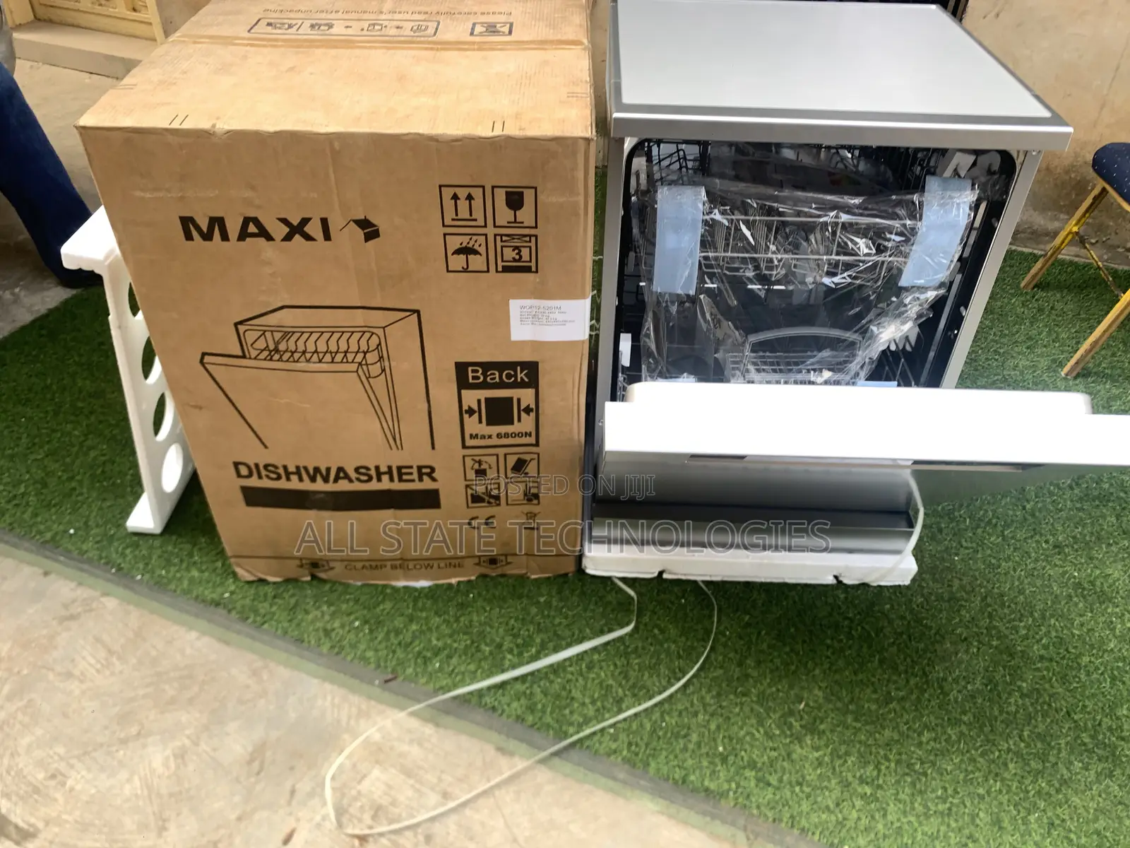 Maxi Dishwasher With 12 Place Settings