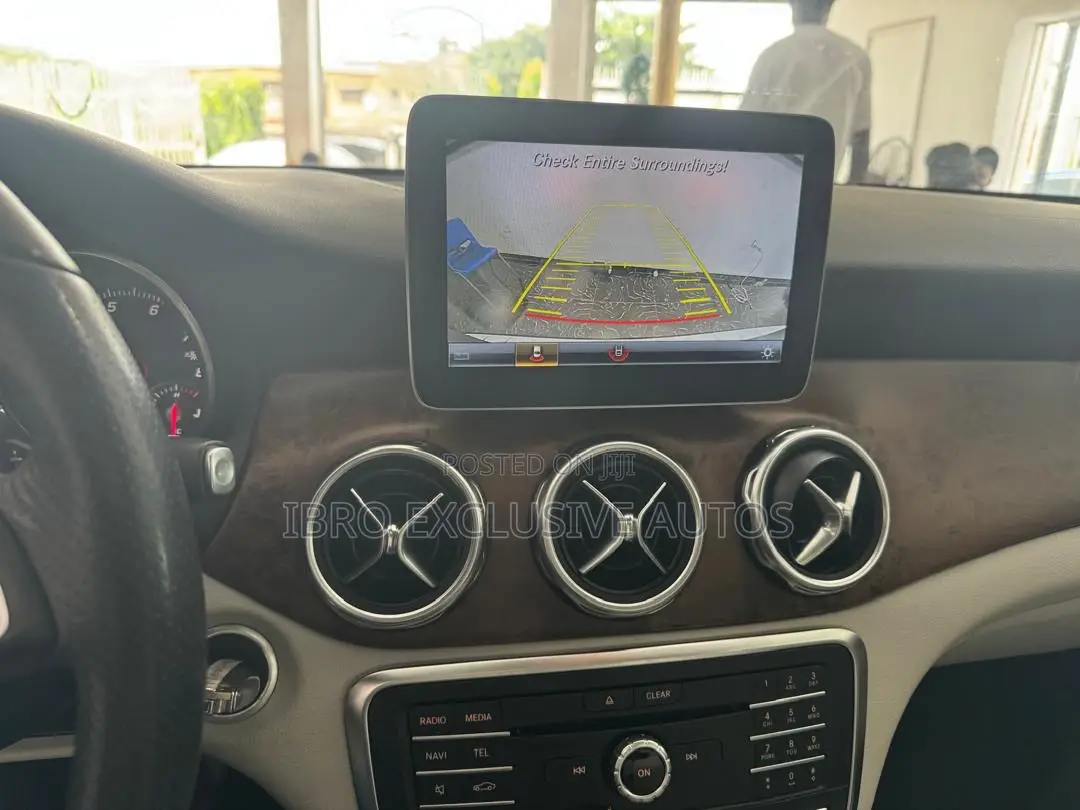 Mercedes-Benz GLA 250 2018 Blue